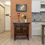 Con Giardino Privato, In Centro, Vicino Stazione דירה